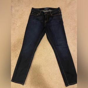 Lucky brand like new women’s  skinny jeans dark blue